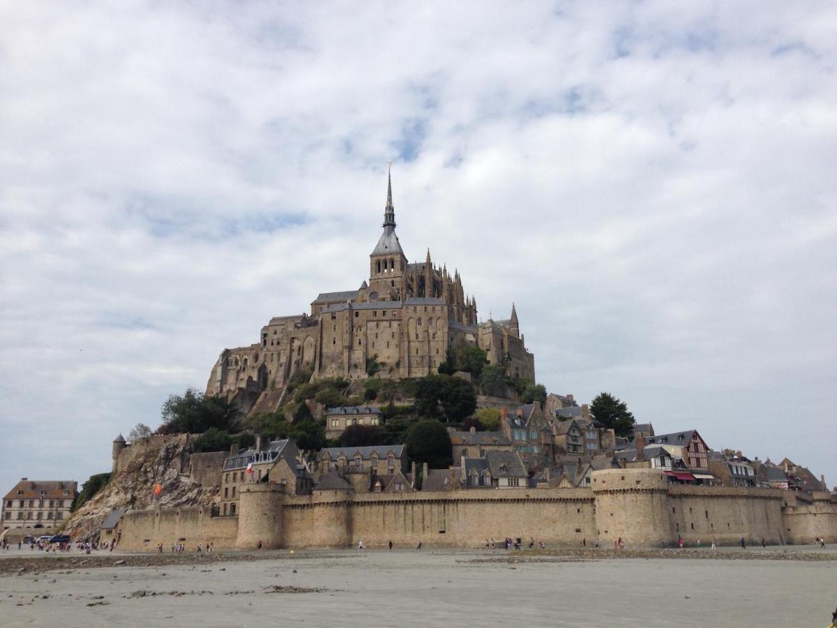 Maison D'Hotes De Charme La Rose De Ducey Pres Du Mont Saint Michel Exterior photo