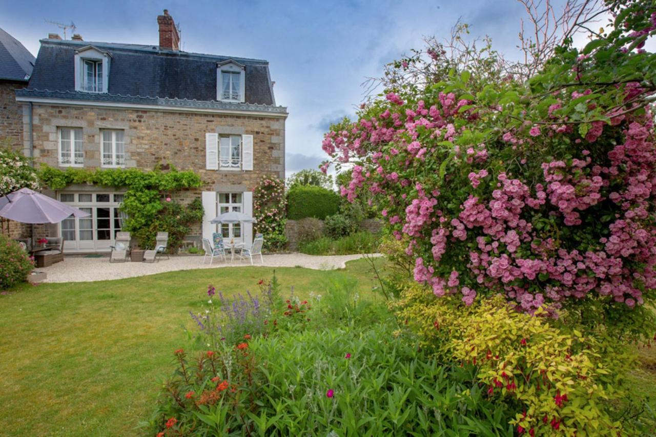 Maison D'Hotes De Charme La Rose De Ducey Pres Du Mont Saint Michel Exterior photo