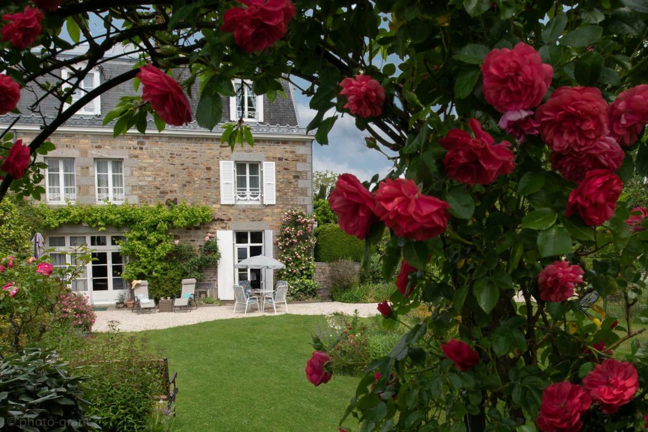 Maison D'Hotes De Charme La Rose De Ducey Pres Du Mont Saint Michel Exterior photo